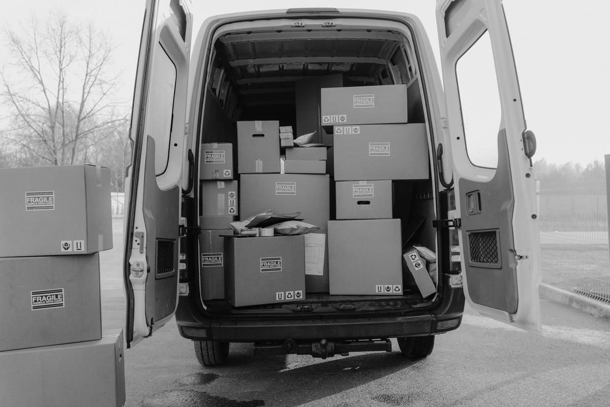 Livraison express Paris - Transport urbain sécurisé, calage cartons, déménagement et livraison Île-de-France